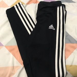 Black Adidas leggings